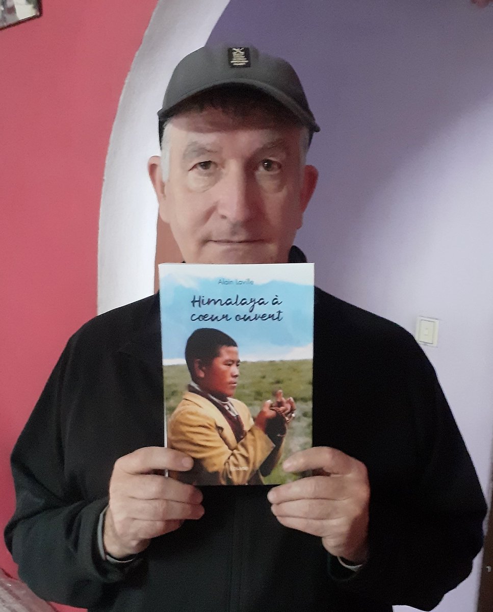 alaindailot's tweet photo. Si diffIcile de vendre son livre depuis 7200 kms de la france malgre les avis des lecteurs tres positifs! #livre ‘Himalaya a Coeur ouvert/alain laville” Commande directe Edilivre ou via Fnac/Amazon/Decitre/ toutes les librairies de France Suisse Belgique. https://t.co/XVej6dDyAK https://t.co/aCm9t2H66g