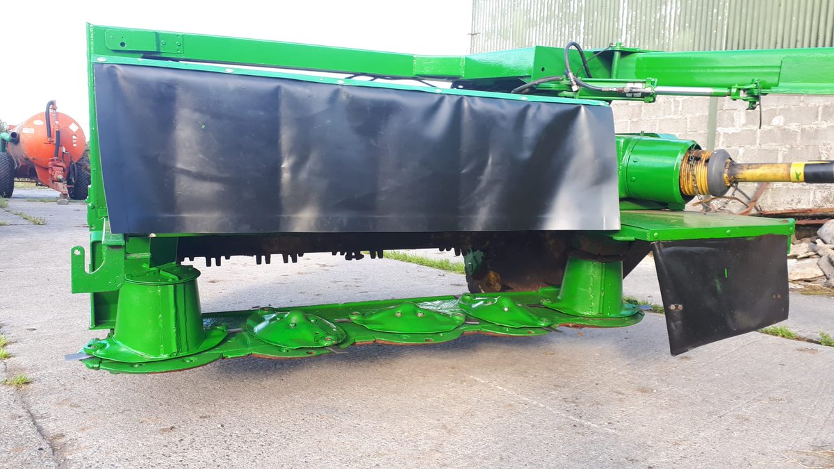 ClonmelCovers's tweet photo. Next up were in our look back at 2024 are these replacement John Deere Mower Skirts #Farmlife #IrishFarming #Mowing #2024Lookback https://t.co/U4yHuA3Lxb