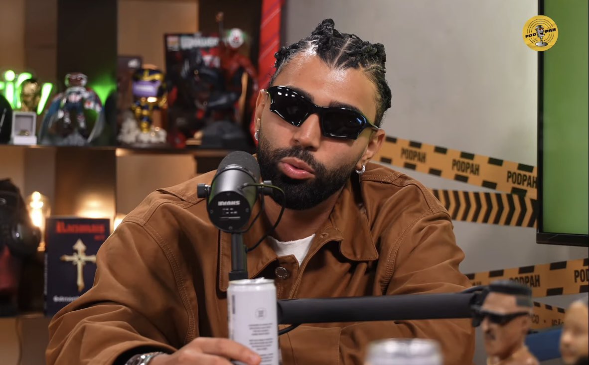 “Eu desisti do warzone mano, jogo tá bugado demais. Os caras resolvem um problema e aparecem outros 10 mais…
Eu migrei pro controle e nerfaram o aim assist, fiquei puto! Na real eu vou pro Valorant.”

🎤 <a href="/gabigol/">Gabriel B.</a>
🎙 <a href="/Podpah/">Podpah</a>