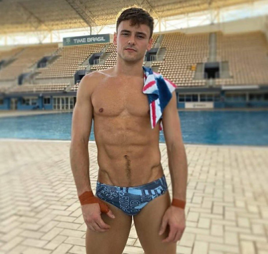 FitFamousMales's tweet photo. 32: Tom Daley 

#FFMCountdown https://t.co/K5Vc8Oz0HS