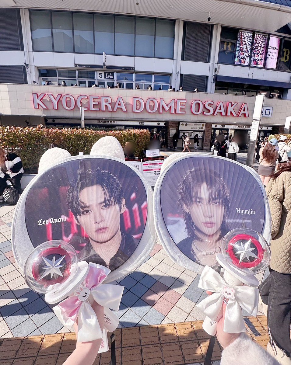 naorio_015's tweet photo. 2024.12.8 京セラドームオーラス

スキズのライブに娘と参戦🙌🏻
今回は花道を通る姿を近距離で見れたしFFさんにも会えたし嬉しかった〜😆✨
ソロの歌もダンスもカッコ良かった🩷
まだまだワールドツアー続くけど全員で元気に完走できますように✨🎵
#StrayKids_dominATE_JAPAN https://t.co/73JO6r2yaU