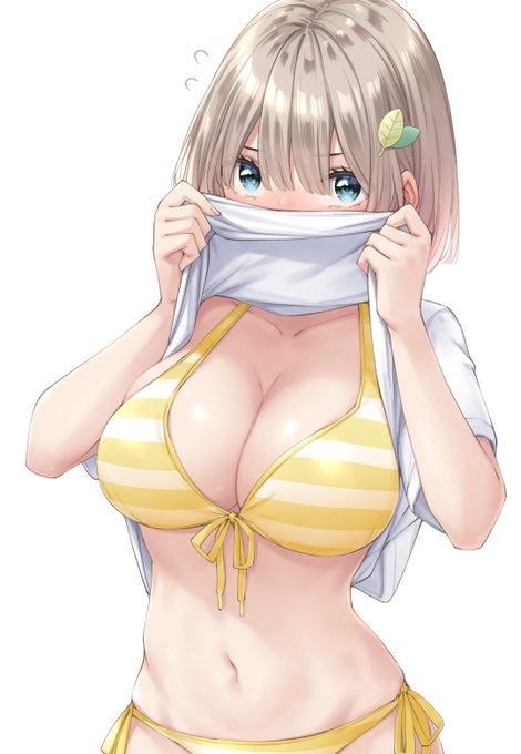 「こ、こっち見ないで下さい...!!」 