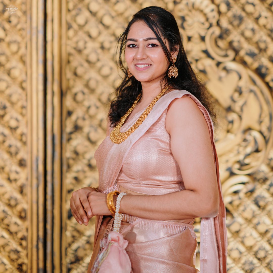 Mermaid_BTQ's tweet image. "✨ Crafting dreams into reality! Our lovely customer Shreya glowing in a beautifully designed masterpiece, tailored just for her. 💛
.
 #CustomMadeWithLove #ElegantDesigns #TimelessStyle"