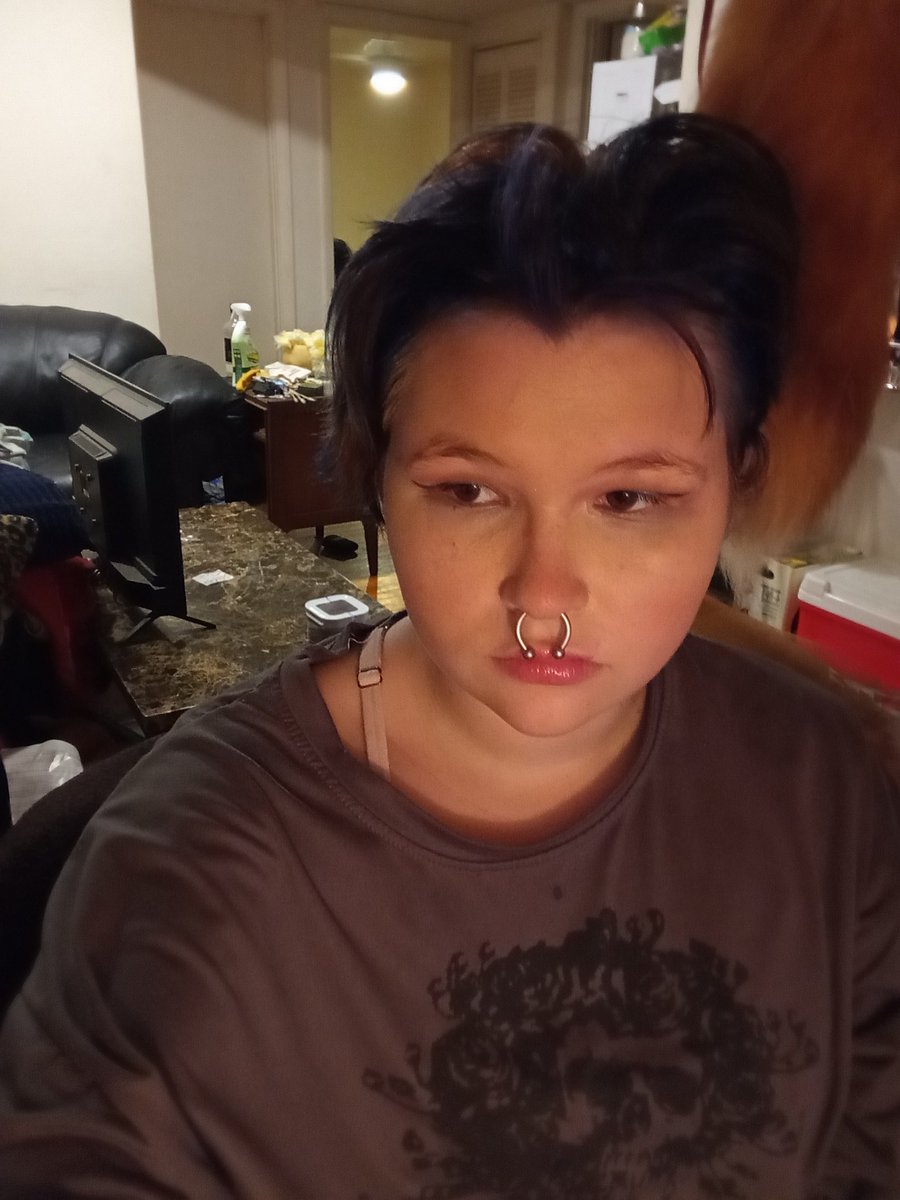 skelndbones's tweet photo. TONITES HAUL!!! + an extra of me trying on the makeup... the 1st is pvbl*x and the 2nd is wall&reen$ . #kleptotwt #stickypaws #borrowtwt #stealtwt https://t.co/ouQSE0hNkH