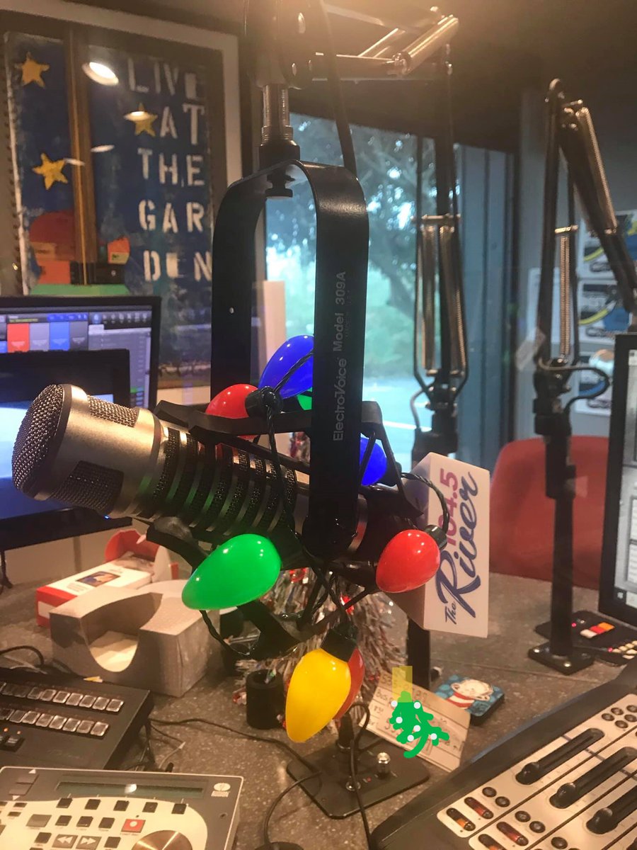 1045theriver's tweet photo. The Christmas music is ON 104.5 The River and so are Ron Olson and Karen Perrin! Wake up with us! #Memphis #MidSouth #Music #Fun #Radio  #AudacyApp #ContinuousChristmasMusic https://t.co/Vj5FKDE1cD