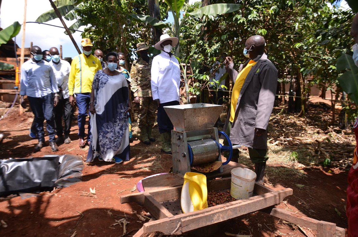 NsubugaDerric's tweet photo. President Museveni in Bukwo district on his PDM tour in Sebei sub region.
Parish Development Model 
@PDMSecretariat @KagutaMuseveni https://t.co/QJ9BPfRhhx
