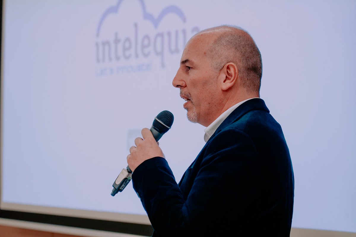 Intelequia tweet media