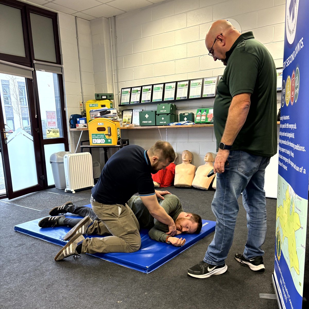 Amphora_Consult's tweet photo. Last week, some of the team from Amphora Consulting completed the QA Level 3 Award in Emergency First Aid at Work (RQF) course with Avonmore Training Solutions Ltd, including training in CPR and the use of automated defibrillators. 
#AmphoraConsulting #WorkplaceSafety https://t.co/cxJk6H46wZ
