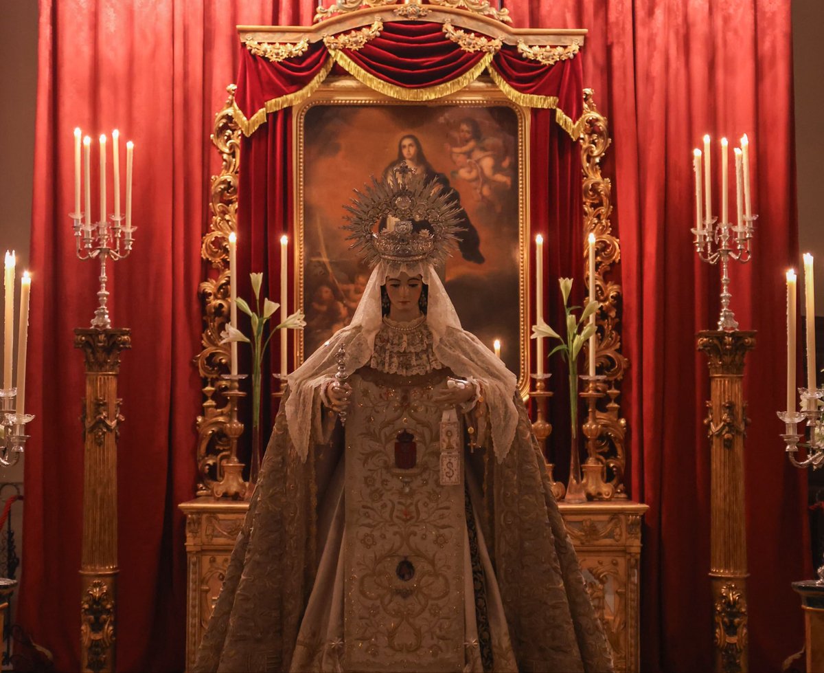 El altar para la #veneración extraordinaria de la Merced de San Gregorio.

✍🏻 Significado y simbología del aparato efímero levantado por la consiliaría de cultos de nuestra Fraternidad Seglar Mercedaria.

🌐 bit.ly/altar-congreso
📸 Ángel Martín Vázquez.

——
Hilo 🧵⬇️