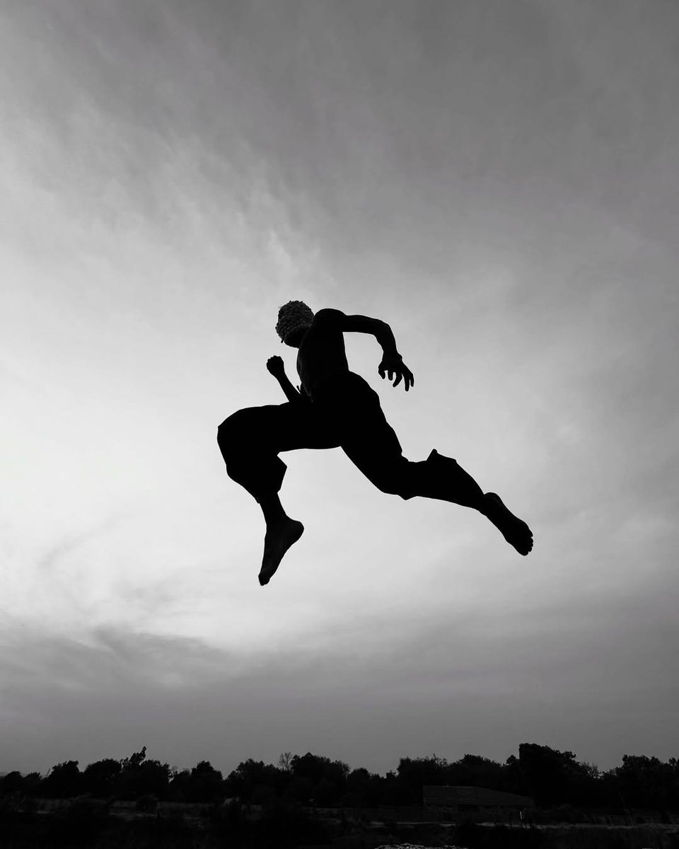 ErckoShakur's tweet photo. Votre manque de confiance en vous sera puni par l’univers et exploité par les autres.

Il y a des gens avec deux fois moins de potentiel que vous qui accomplissent dix fois plus, simplement parce qu’ils croient en eux.

Relisez ça.

Méditez ça.

Apprenez à croire en vous.

🌱✨️ https://t.co/F2Z5qgUJWv