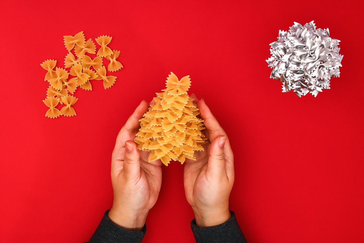 il 95% degli italiani associa la pasta alla famiglia (Unione Italiana Food e Piepoli). 🍝 Non è solo un piatto, è un simbolo di connessione.