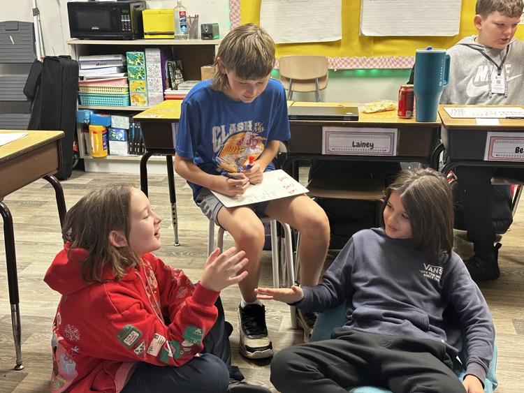 DCEsuperhornets's tweet photo. Learning the odds with a classic game! 📊✂️🪨📃 Our 5th graders are mastering probability one match at a time. Who knew math could be this much fun? #SnapshotsofLearning https://t.co/E27Fz36yQs