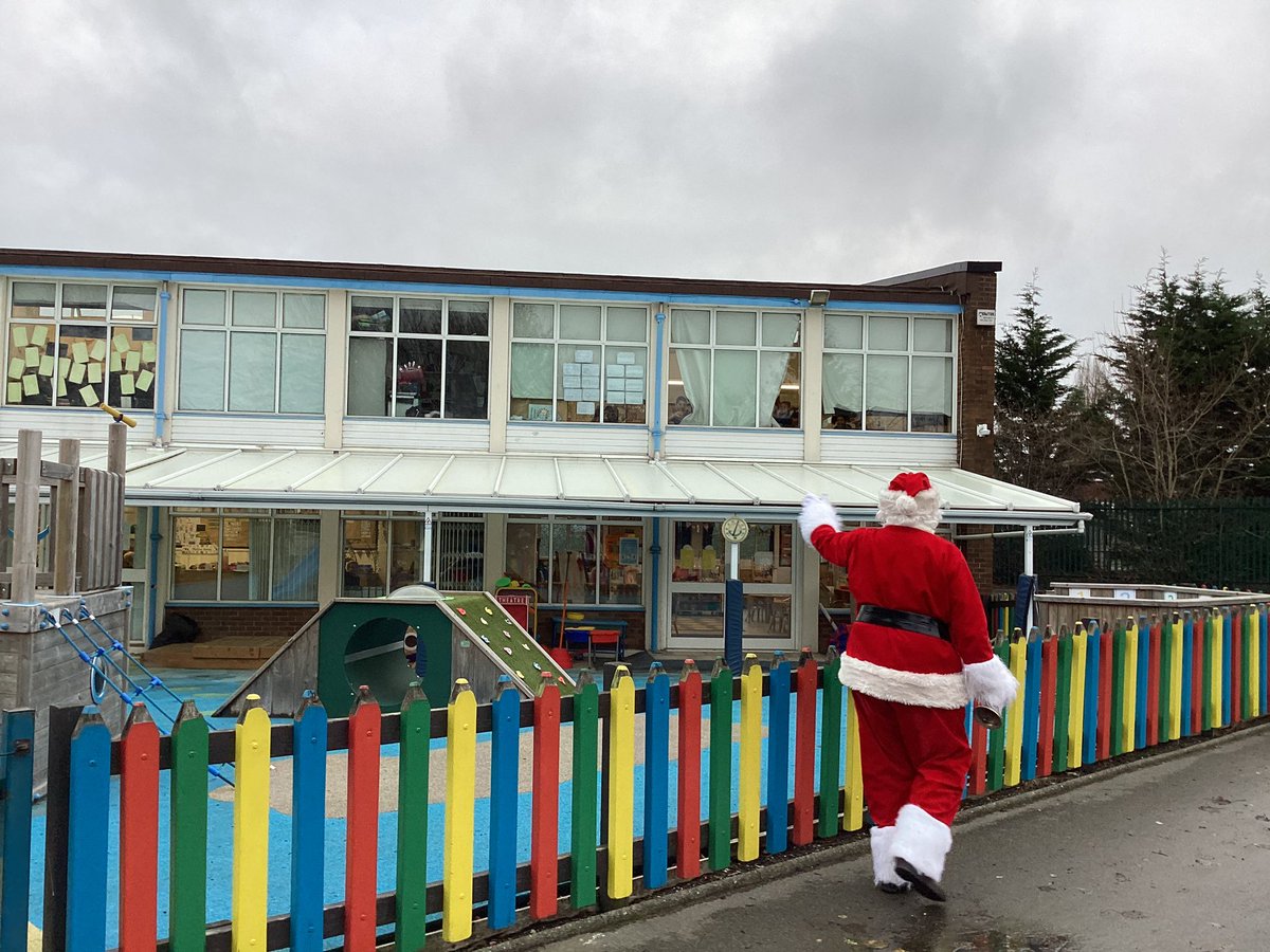 OurLadysCP's tweet photo. Thank you to our School Association for organising a special visitor today! And giving every child a selection box! 🎅@OurLadyandAllS1 #CST #CatholicLife #SchoolAssociation https://t.co/EQZ1pNB130
