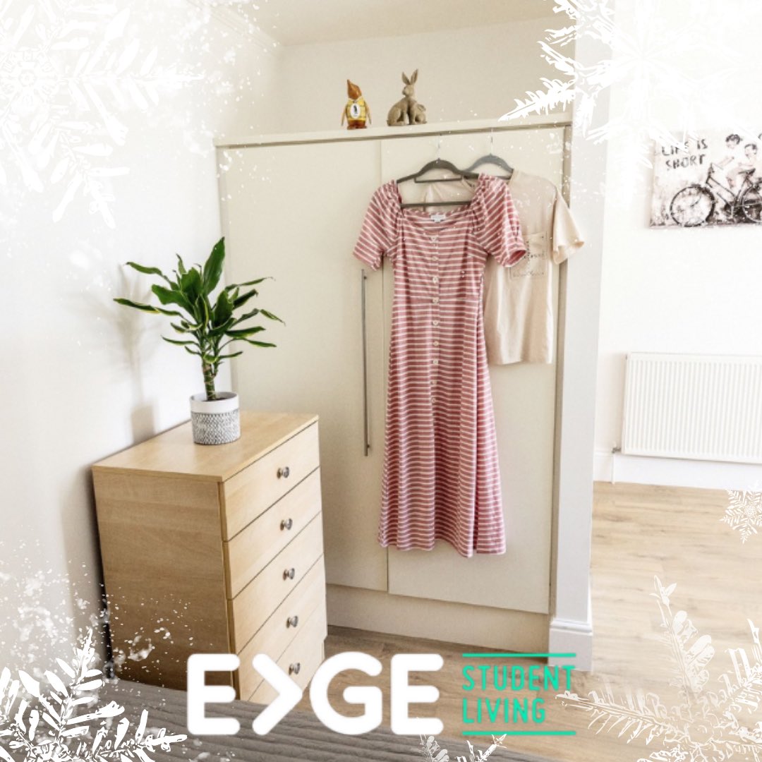 EdgeStudentsHD1's tweet photo. Get your accommodation for Sept 25 sorted 𝕓𝕖𝕗𝕠𝕣𝕖 ℂ𝕙𝕣𝕚𝕤𝕥𝕞𝕒𝕤 𝕒𝕣𝕣𝕚𝕧𝕖𝕤! ☺️🎄

We’re around all this week and next - still plenty of time to book your viewings and secure your dream home with us for next year! 

Visit our website to make your viewings ☺️🎄❤️ https://t.co/iBdS33XOvU