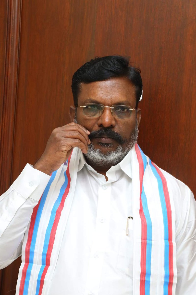 ansari_md0's tweet photo. தலைவர் @thirumaofficial அவர்களை  நேசிக்கக் கூடியவர்கள் தலைவருடைய உழைப்பு சிதைக்காமல் இருக்க வேண்டும் என்பது எனது கோரிக்கை...💙❤️

#VCK_SOCIAL_MEDIA #vckitwing #VCKParty #vckindia #vckthirumavalavan #AloorShanavas #VCK https://t.co/XaCFt0VYq9