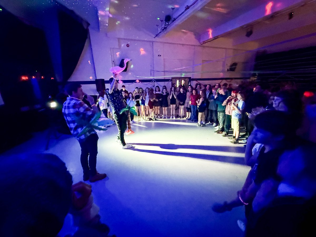 🪩💃Year 7 Disco🕺🪩
 
Year 7 had an unforgettable evening yesterday filled with fun activities.
 
Huge thanks to Friends of Court Moor School for running the refreshments! 👏

Please see our website for more photos court-moor.hants.sch.uk/126/latest-new…