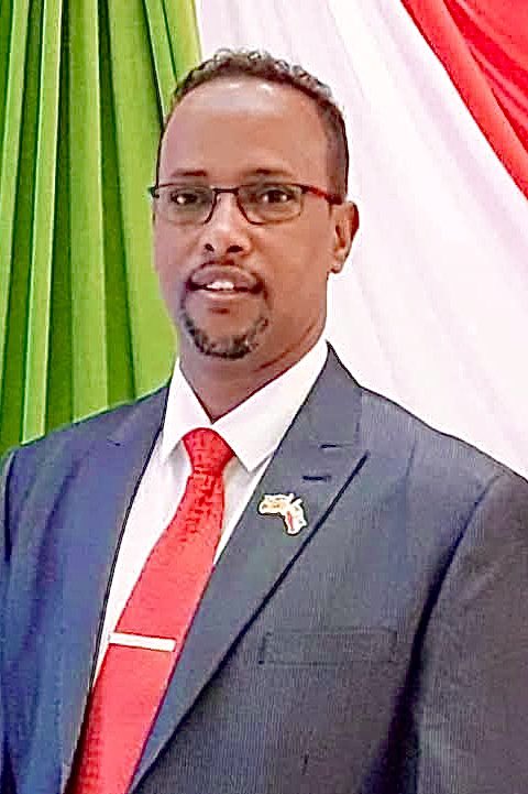 Faataxada an u marno marxuum Cabdinajax Siyaad Aw Cabdi oo Hargeysa ku geeryooday. Samir iimaan dhammaan ehelkii iyo qoyskii uu ka geeryooday Marxuumku. Ilaahay ha u naxariisto marxuumka, inagana ha inooga daba naxariisto. Aamiin.