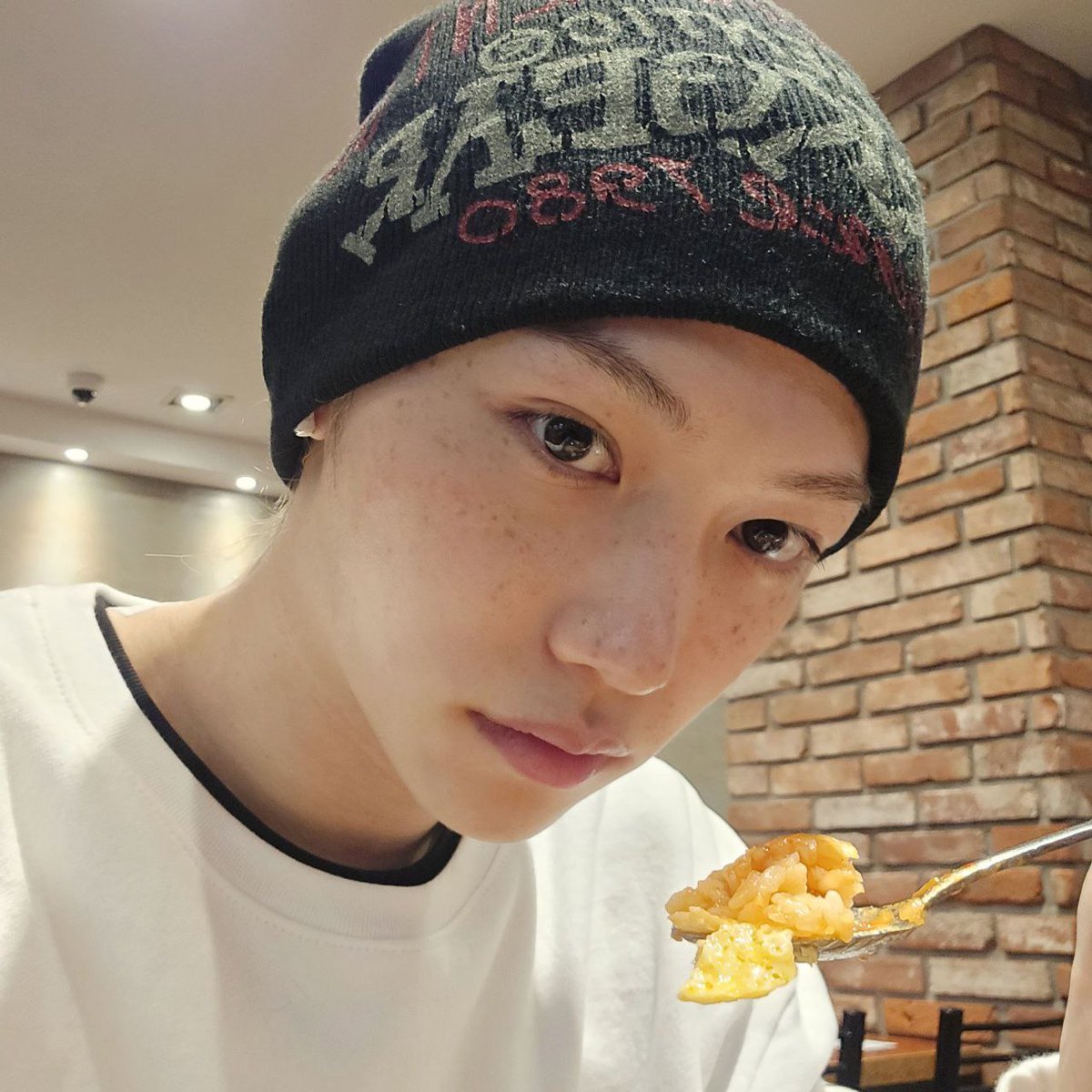 StrayKids_AR's tweet photo. 241210 | فيلكس عبر تطبيق ببل 🫧 :

"ستاي خاصتنا ابقوا بخير و تناولوا طعامكم جيدًا"

┘ ❁ https://t.co/Fa73Z206mU