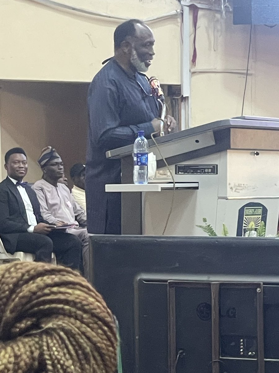 Nimelssa_UIL's tweet image. Today, NIMELLSAites and all students from the College of Health sciences were privileged to be part of the 9th KOLA OLAFIMIHAN Endowment lecture which was taken by Dr. TUNDE AYEYE. He spoke elaborately on the healthcare system in Nigeria and how we can improve it.

#NIMELSSA
