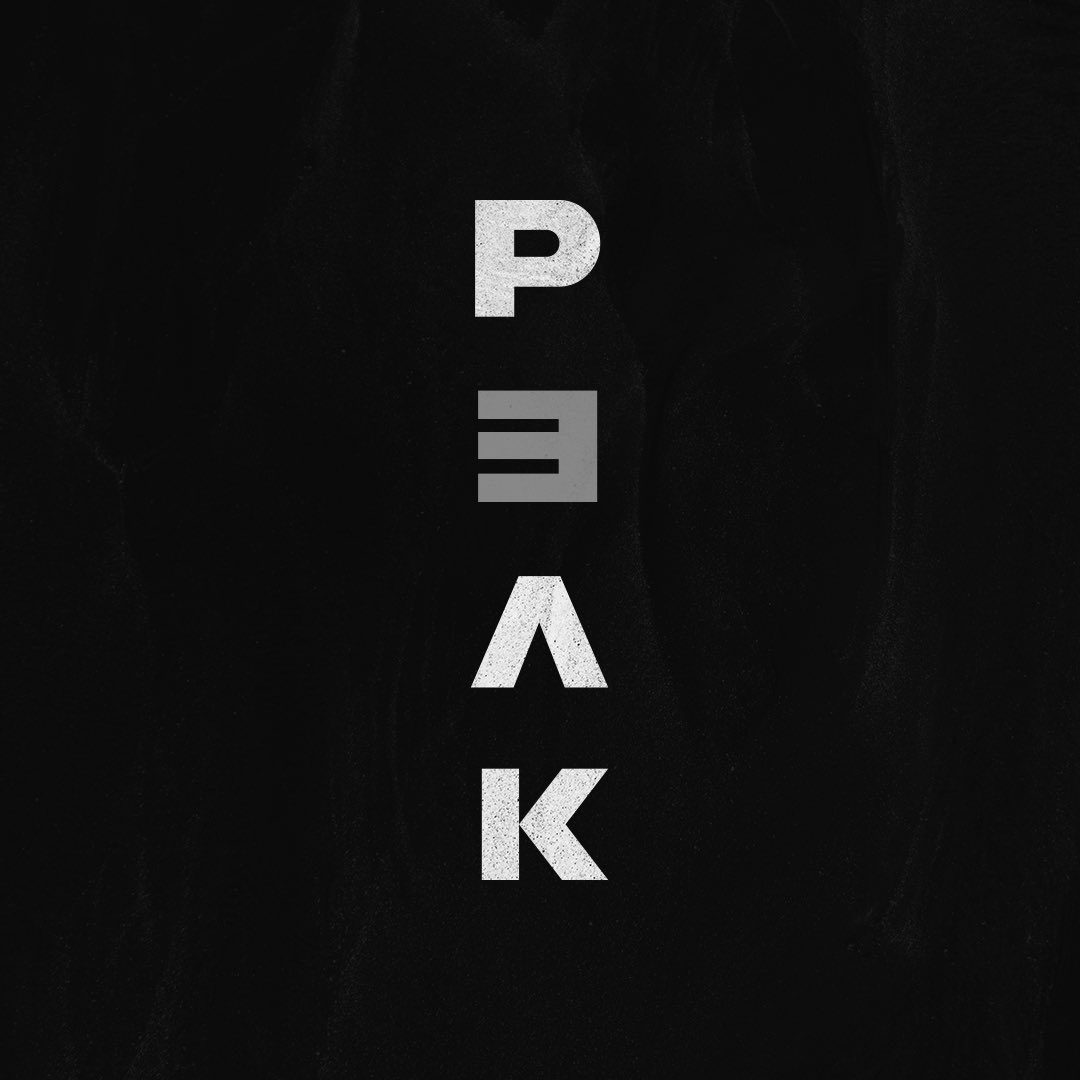 harada_designer's tweet image. 東京都世田谷区三軒茶屋にあるBAR「PEAK」のロゴデザインを担当しました。3にまつわる要素をロゴに反映させたアイデアです。