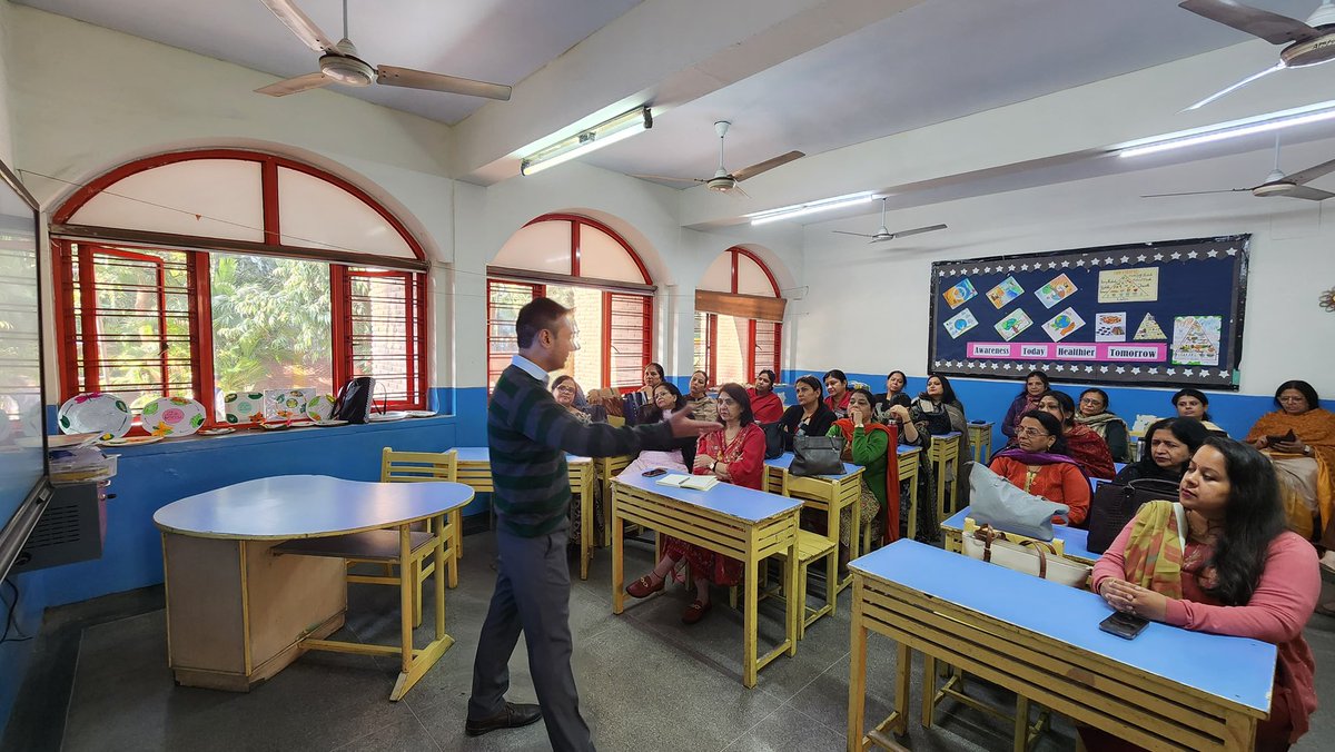 PublicAhlcon's tweet photo. #PreparatoryStage
#TeachersTrainingTeachers #InHouseWorkshops #ProfessionalDevelopment #LearningNeverEnds #ChildCenteredEducation
@ashokkp @Ahlconpublic1 @seemasoniaps @MamthaSays @monikakarnatac @GanguliKuhu https://t.co/Qf7NtwQeHO