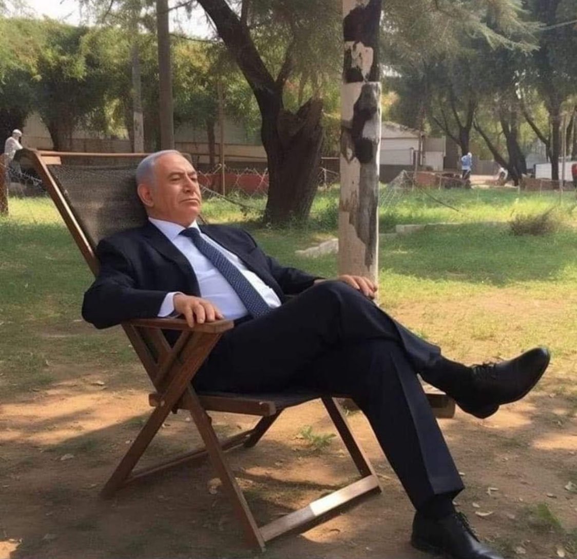 אלכסנדר מוקדון
נפוליאון בנפורטה 
סוקרטס
יוליוס קיסר
פריקלס
רעמסס השני
נלסון מנדלה
חמורבי
קלאופטרה השניה
טבריוס ועוד..
הואשמו בבתי משפט פוליטיים.
ונתפרו תיקים פליליים נגדם.
ולבסוף כולם זכו לתהילת עולם כמנהיגים מחוללי היסטוריה,השייגים כבירים ואהובי העם.

לך בכוחך זה!עם ישראל לצידך