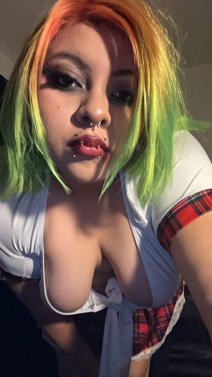 weird_ho3's tweet photo. Not new to nsfwtwt 
#nsfwtwt #NSFWAUDIO #nsfw

❤️ 20 years old 
❤️switch 
❤️dm 
❤️pansexual 
❤️bored horny bitch 24/7 
❤️ ♡ and ↺ to be moots !! https://t.co/QNn8ZamvCH