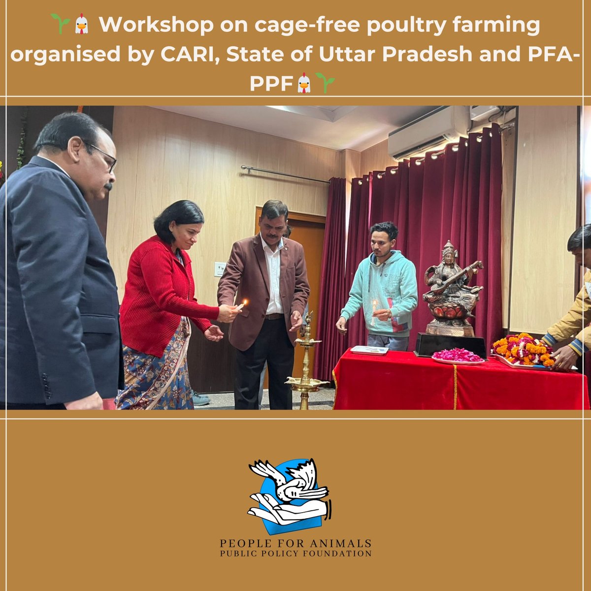 PFAppf's tweet photo. 🌱 Workshop on Cage-Free Poultry Farming Held at CARI 🌱

📍 Bareilly, Uttar Pradesh | 10th December 2024

A landmark workshop at the Central Avian Research Institute (CARI) united farmers, scientists, and policymakers to promote cage-free poultry farming.

#CageFreeFarming https://t.co/7cqUyluZJ8