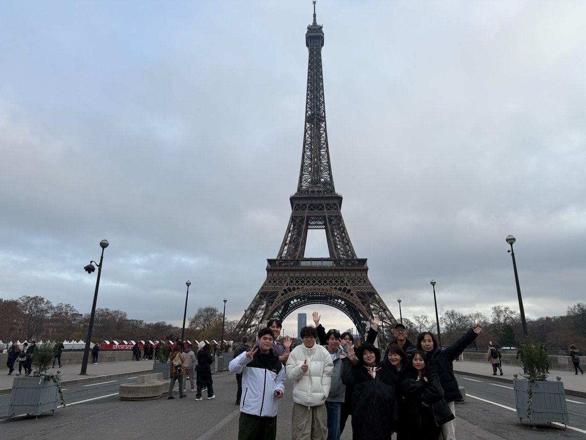 ヨーロッパ研修旅行をブログにアップしました。
nanba.ac.jp/yokochou/staff…
見てね～！