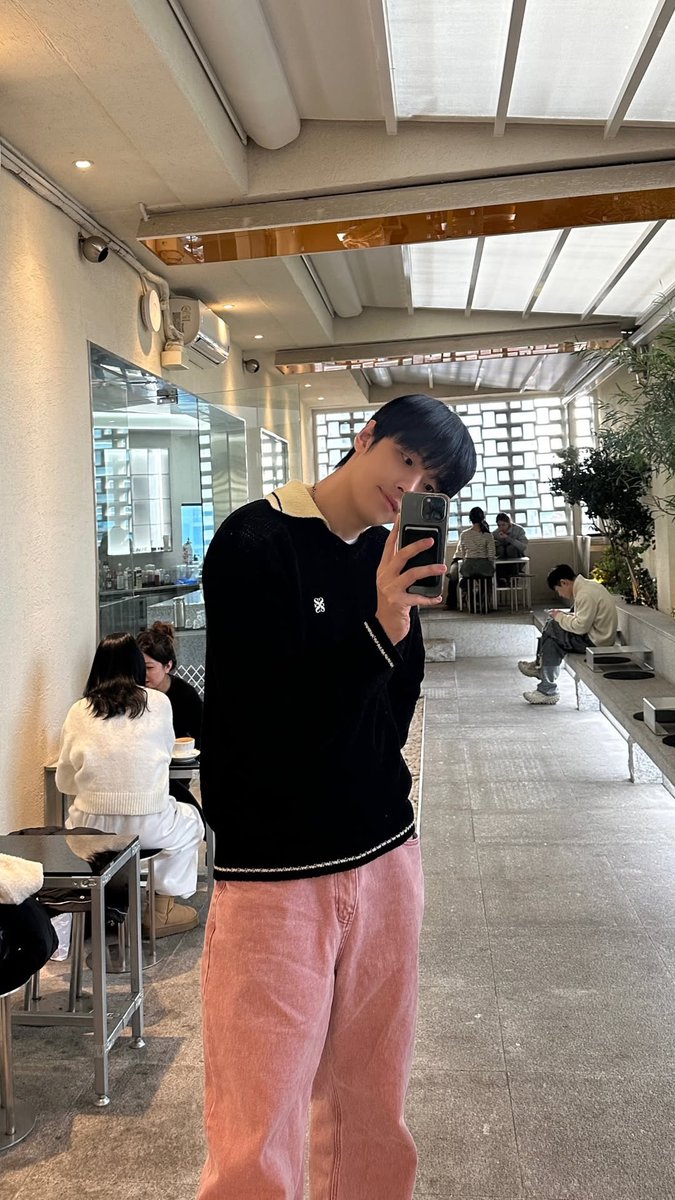 [241210 인스타스토리]

뭐야 예쁘잖아!!