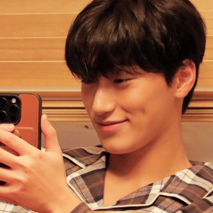 마일 tweet media
