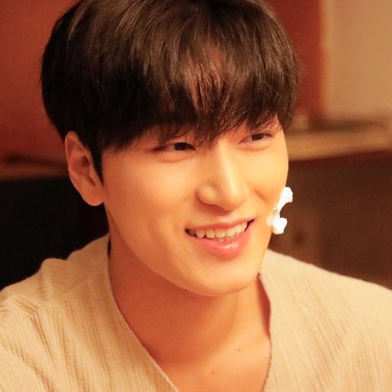 마일 tweet media