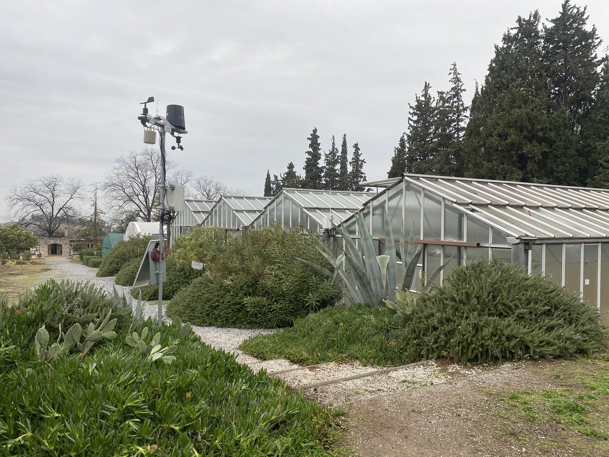 RegioInterreg's tweet photo. 🇪🇺 #CohesionPolicy is supporting research, innovation &amp; digital technologies shaping European #agriculture!

#Interreg IDEAS project supported young farmers 🧑‍🌾 from 🇬🇷 and 🇲🇰 to create their own innovative business.
 
Testimonies of beehive keepers ⤵️

 https://t.co/ze3l9N3KEx https://t.co/EPycj8Qzvw