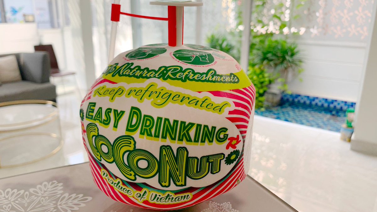 Torres_tropical's tweet image. December brings another fresh and natural treat.

Get ready to discover our Coconut Drink, pure coconut water packed with electrolytes and vitamins, perfect for healthy and delicious hydration.

Get in touch with our team for all the details.

#bellezatropicalfruit #coconutdrink