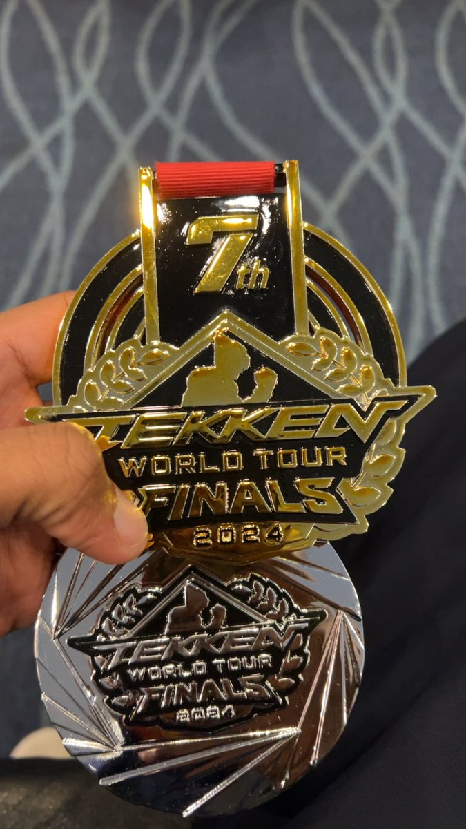 Shadow20z's tweet photo. Heading back home now. The TWT finals was a mind blowing experience. I was able to make it to 7th place and I’m very proud of myself for how much work I’ve put in and how far I’ve come. I’m grateful for everyone who rooted for me. This wouldn’t have been possible without @TeamLiquid. Thank you for giving me the chance to travel the world and showcase my skills. Hoping for an even better year next year. Until next time Japan 🏠☀️🐕. 
#Letsgoliquid