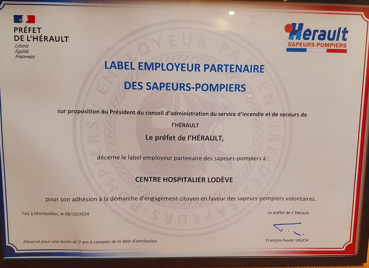 Pompiers 34 🇫🇷 (@pompiersherault) on Twitter photo #FlashInfo|| Le #SDIS de l’#Hérault & l’hôpital de <a href="/villelodeve/">Ville de Lodève</a> ont signé une convention de disponibilité pour les sapeurs-#Pompiers volontaires travaillant dans l’établissement de santé
🔹4 SPV du CS du Caylar
🔹2 du CS de Saint Jean de la Blaquière
🔹1 du CS de Lodève #FlashInfo|| Le #SDIS de l’#Hérault & l’hôpital de <a href="/villelodeve/">Ville de Lodève</a> ont signé une convention de disponibilité pour les sapeurs-#Pompiers volontaires travaillant dans l’établissement de santé
🔹4 SPV du CS du Caylar
🔹2 du CS de Saint Jean de la Blaquière
🔹1 du CS de Lodève