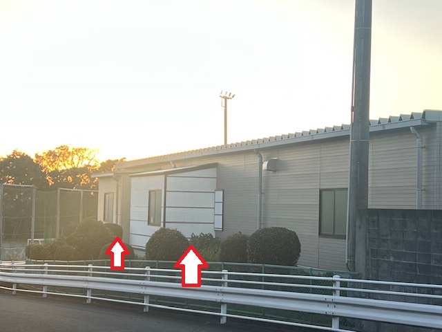 Showa_DS's tweet photo. おしりが突き出た車庫('ω')ノ
あまり知られていませんが、車庫がこんな形（写真）になってます。
⇒ https://t.co/IV1Xmt3NBz https://t.co/TDihaYPsAw