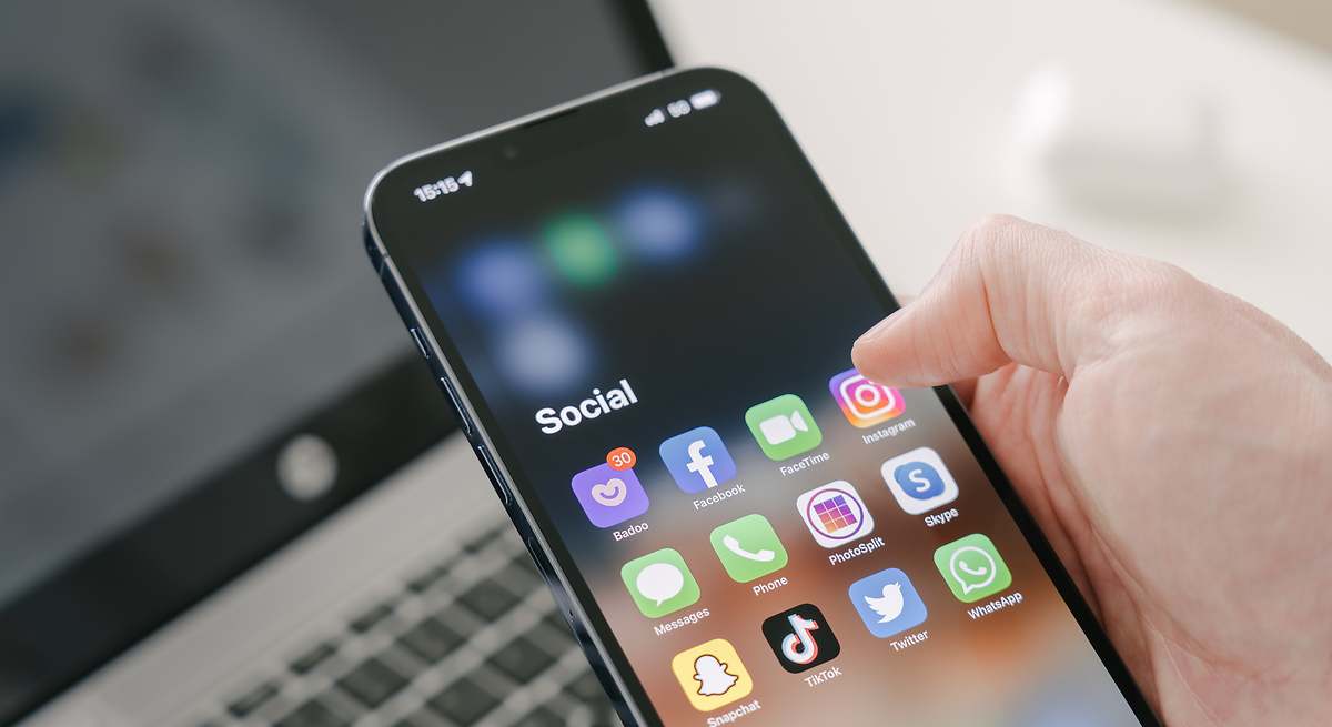 ¿Qué está pasando en RRSS en el sector inmobiliario?

<a href="/eduardonoya/">Edu Noya</a>, Social Media Maganer de <a href="/aedashomes/">AEDAS Homes</a>, te da su punto de vista en este reportaje de <a href="/elEconomistaes/">elEconomista.es</a> 

Instagram, TikTok, X... el sector inmobiliario triunfa en redes con miles de seguidores

eleconomista.es/vivienda-inmob…