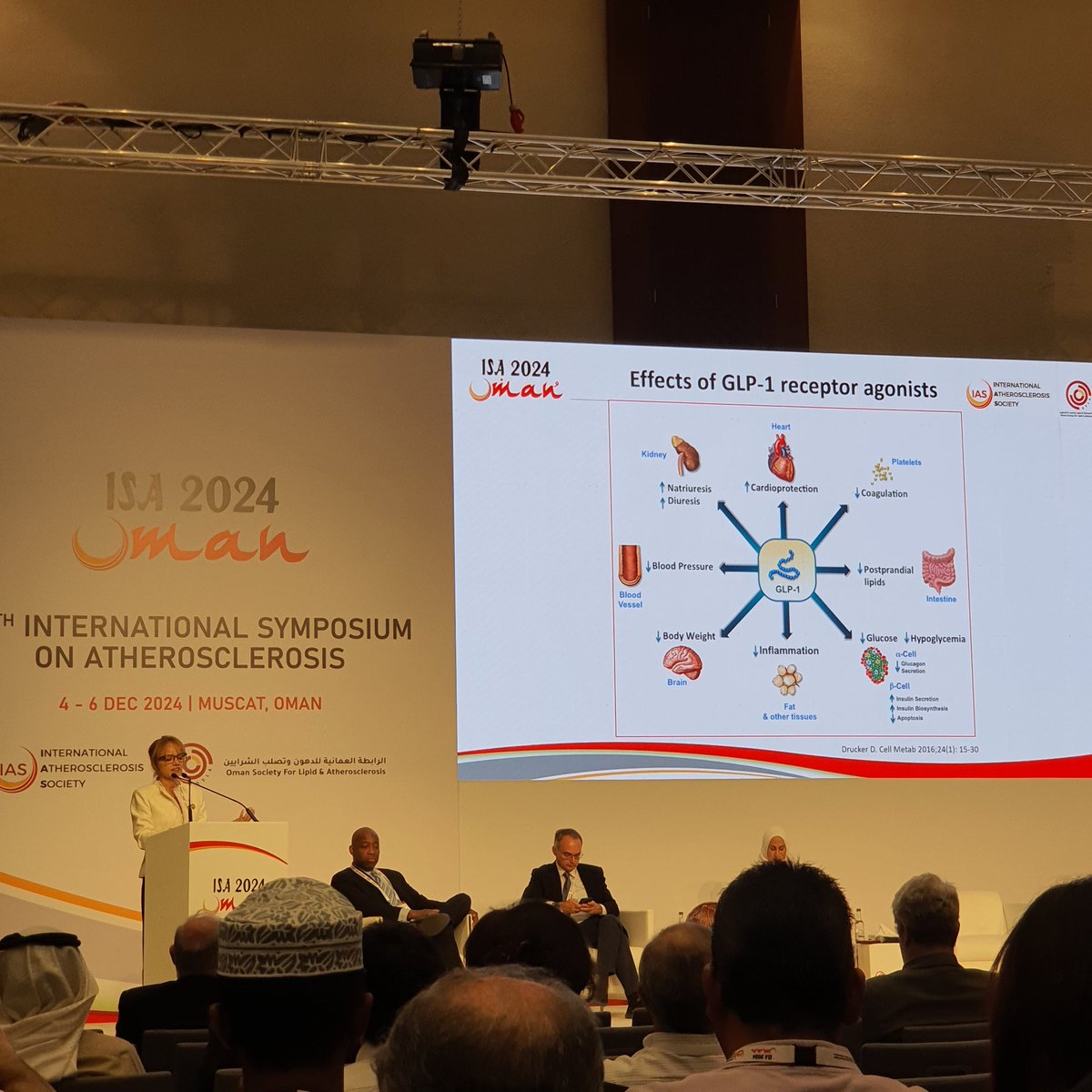 Hasanain90's tweet photo. 🚨Plenary Sessions: 
Combatting Atherosclerosis 
#Chairpersons: 
@Noor Al Busaidi, Oman 
@rauldsf_santos, Brazil
📌Effect of Emerging Anti-obesity and Antidiabetic Agents on Atherosclerosis 
Delivered by @Ada Cuevas, Chile
#ISA2024 
@atherosociety 
@OslaOman https://t.co/S6PtSKHUsn