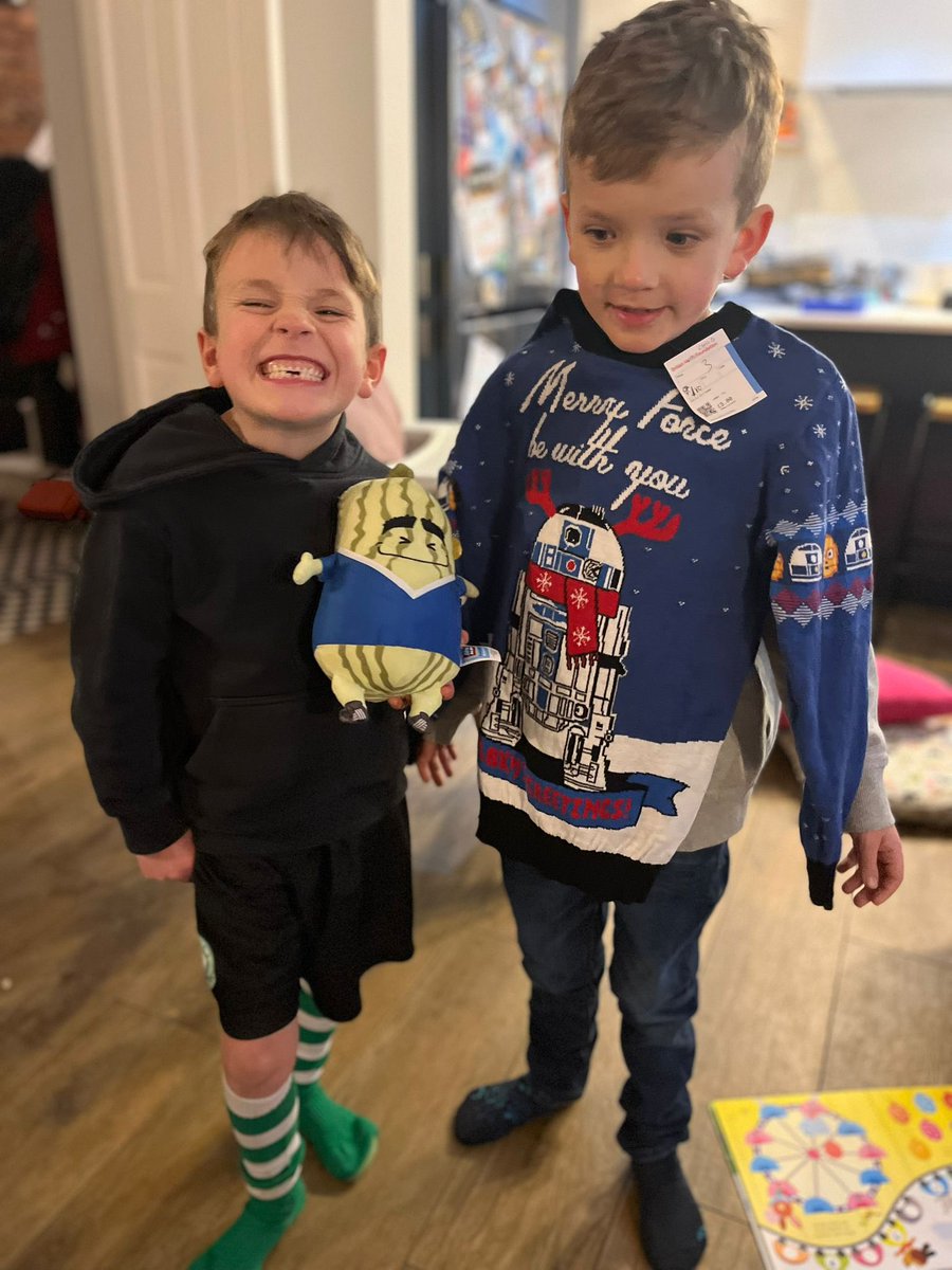 Merry #Thriftmas to all those who celebrate !* 

*second hand finds and charity shop treats as presents… 

An est 1/10 pressies will be pre-loved this Christmas.  Share yours <a href="/BBCBreakfast/">BBC Breakfast</a> 

&lt; featured here £2 “Marrowdonna” and £3 “Merry force be With You” jumper c/o <a href="/oxfamgb/">Oxfam</a>
