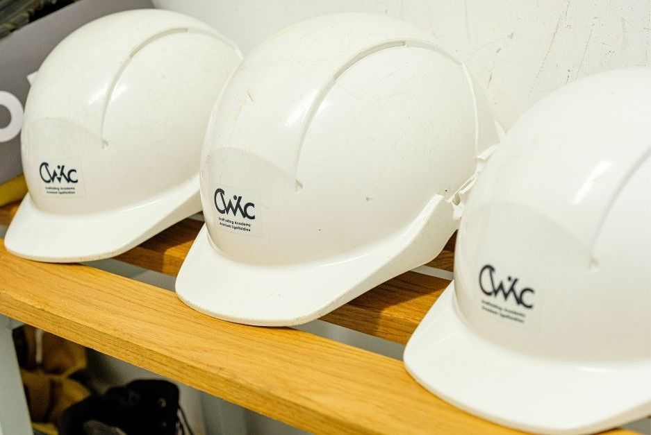 🌟 Yn barod i ddyrchafu eich sgiliau sgaffaldio i’r lefel nesaf? 

Mae’r cwrs Sgaffaldiwr CISRS – Rhan 1 yn addysgu sgiliau craidd. cwicscaffolding.academy/cisrs-scaffold… 

🌟Cynhelir y cwrs nesaf ar 6  Ionawr 2025