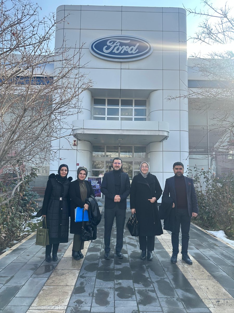 İl Müdürümüz Selma BİÇEK,Şube Müdürümüz Şenay YİĞİT, İş ve Meslek Danışmanı Derya ASLANOĞLU ve Van Yüzüncü Yıl Ünv. Sürekli Eğitim Merkezi Müdürü Doç. Dr. Ali KILIÇER Ford Akköprülü firmasını ziyaret ederek işverenlere sağlanan destekler ve teşvik programları hakkında bilgi verdi
