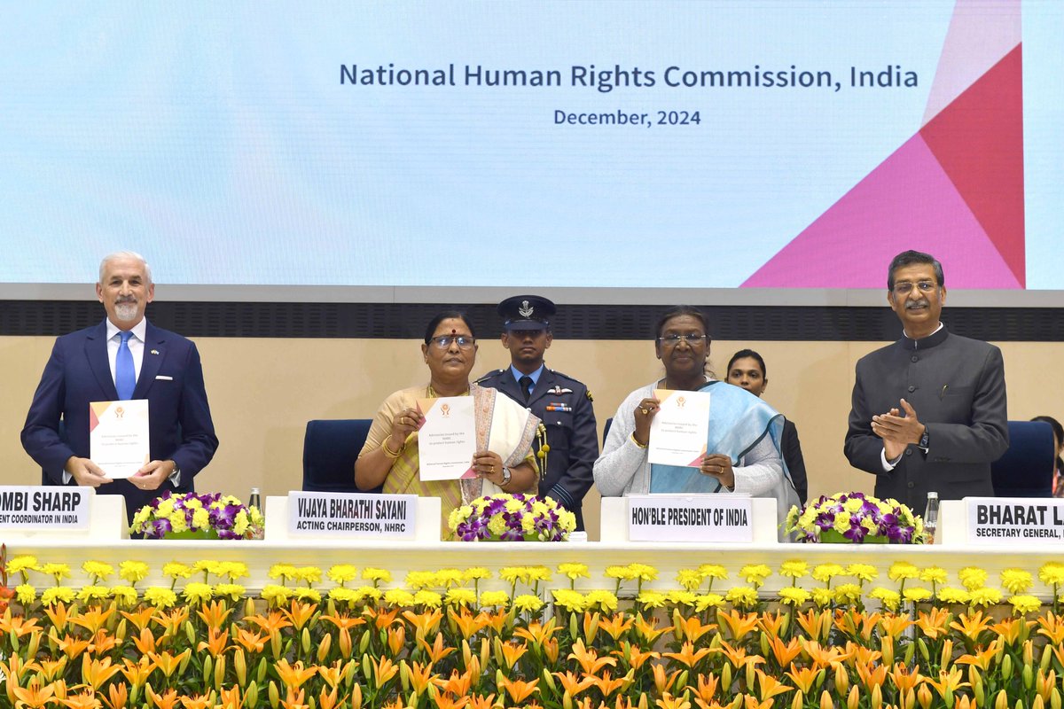 rashtrapatibhvn's tweet photo. President Droupadi Murmu graced the Human Rights Day celebration, organised by the National Human Rights Commission, in New Delhi. The President said that on Human Rights Day, we should renew our collective commitment to the values of justice, equality, and dignity that define our nation.
https://t.co/uvtWCR76Gy