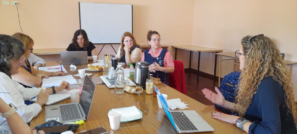 trilemaedu's tweet photo. Algunos de nuestros formadores @CampusTrilema se encuentran en #BuenosAires. En la primera jornada han trabajo con:
➡️El equipo directivo y #grupoinnova de Compañía de María.
➡️El #equipodirectivo del colegio Manuel Belgrano, tomando decisiones sobre el curso 2025. https://t.co/VQgnPEZgWg