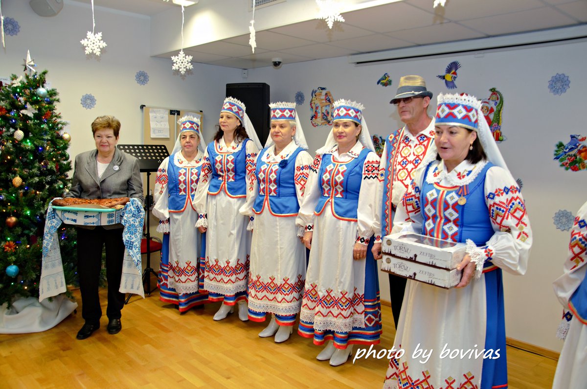 BelEmbassy's tweet photo. В мероприятии участвовали белорусские общества из Таллинна, Йыхви, латвийского города Лиепая, солист легендарного ансамбля "Сябры"  Святослав Ярмоленко и лауреат международных конкурсов, дипломант IV фестиваля искусств белорусов мира Алла Славина. https://t.co/mDhOhvkXVf
