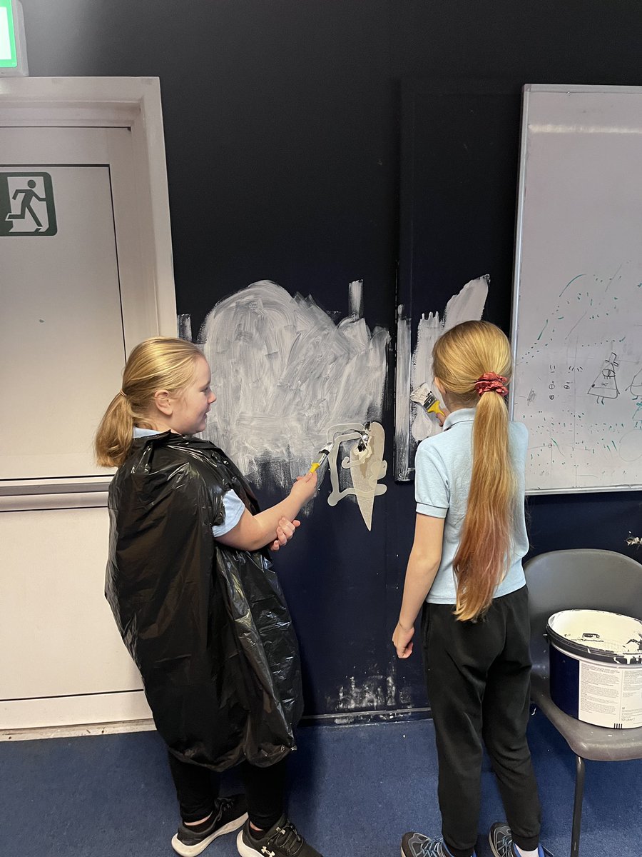 Mr Knight tweet media