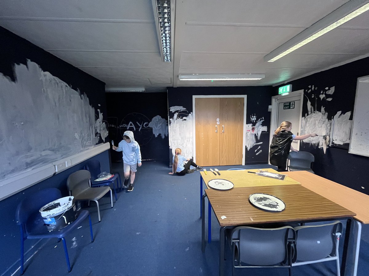 Mr Knight tweet media