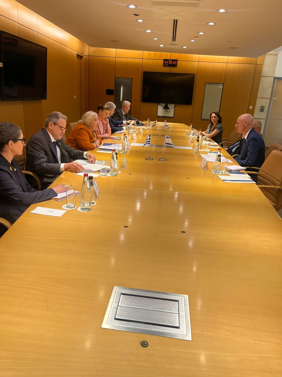 GreeceInTelAviv's tweet photo. Grateful for warm hospitality by Deputy Minister of Foreign Affairs of Israel @SharrenHaskel to Deputy Foreign Minister of Greece, A. Papadopoulou, and constructive discussions on bilateral issues and regional developments 🇬🇷🤝🇮🇱
#Greece @GreeceMFA 
#Israel @IsraelMFA https://t.co/keTmUxYMZ0