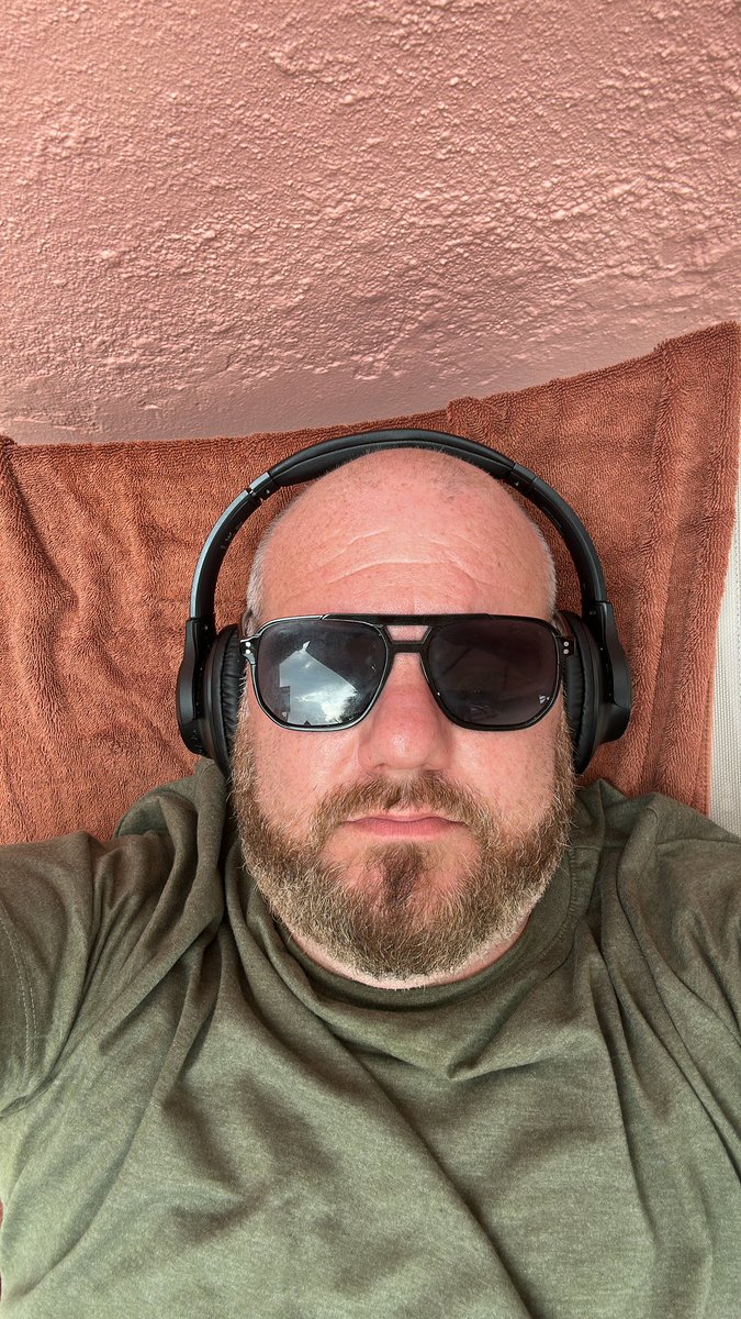 chicf82's tweet image. To cocktail or not to cocktail that is the question.