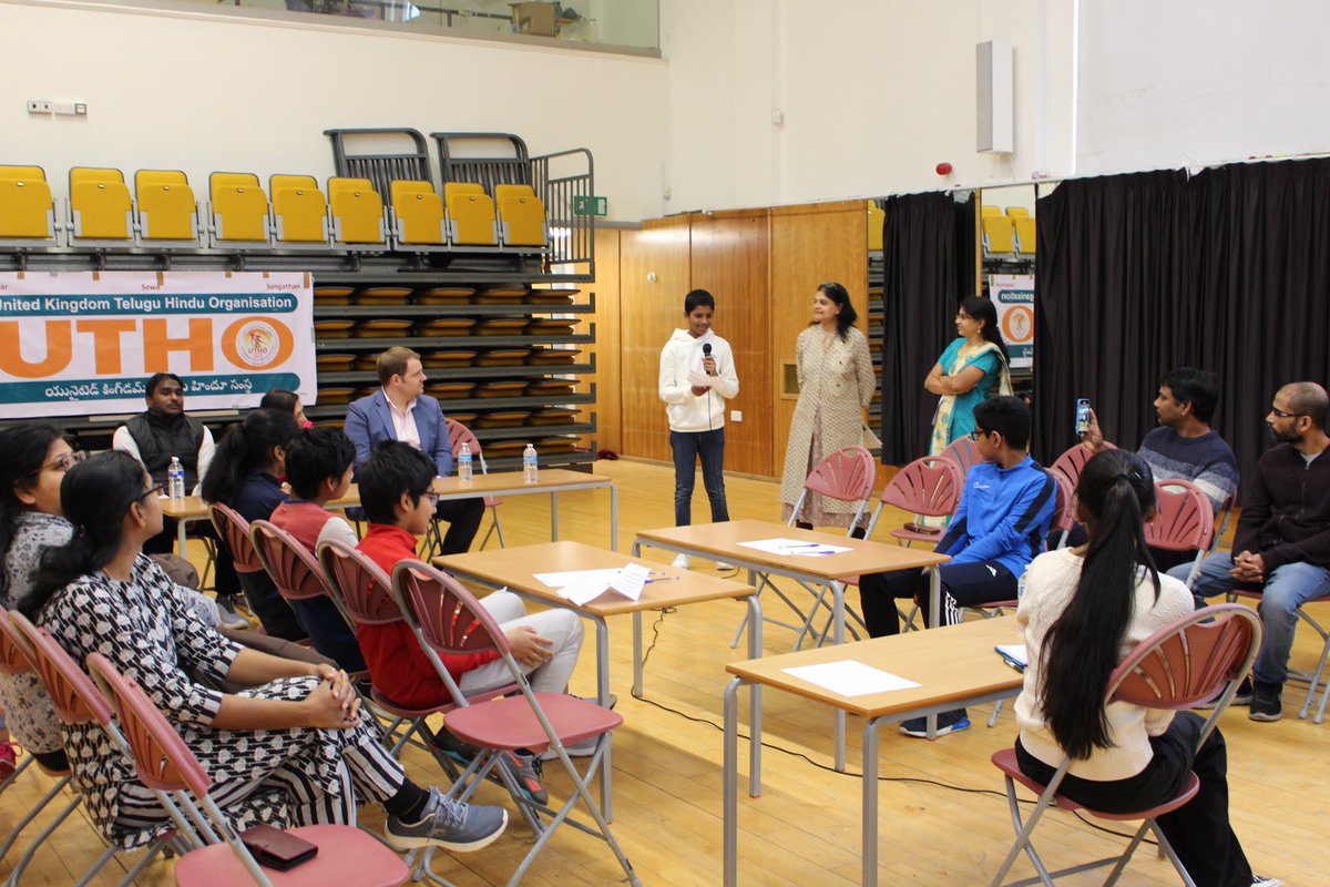UKTeluguHindu's tweet image. UTHO successfully concluded its UKPW in Sutton with 20+ attendees, including Sutton MP Luke Tailor and Cllr Sunita Gordon. The debate centred on the topic &quot;Ban Social Media for Under 16,&quot; where participants shared their thoughts on the impacts of social media on young people.
